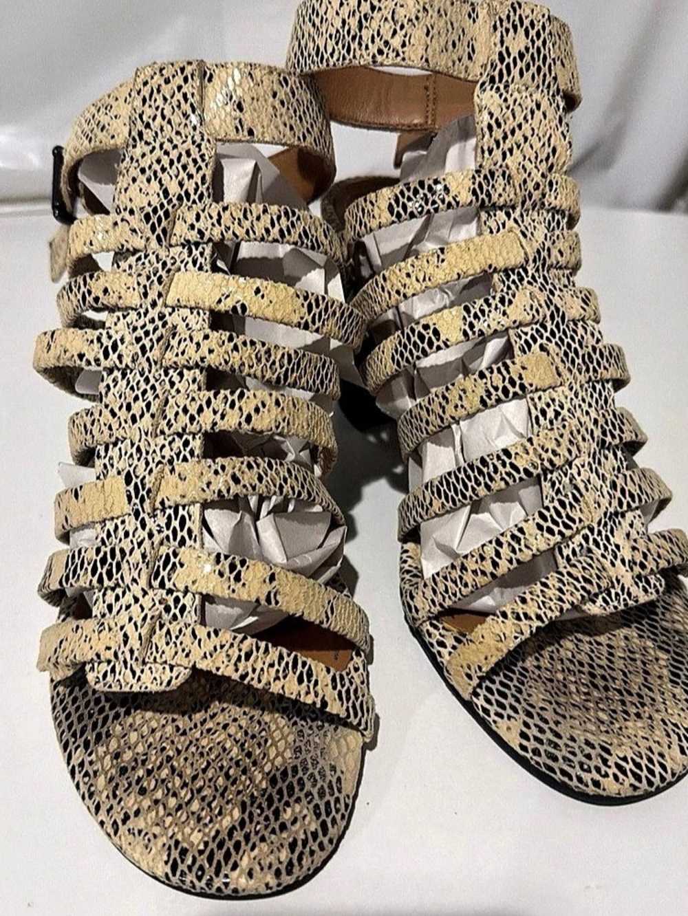 VIONIC Sami Snakeskin Caged Gladiator Block Heel Sandals talla 10